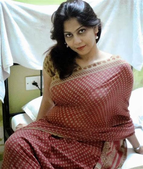 boobs anty|Indian Hot Aunty Showing her Big Boobs and Juicy Hairy Pussy